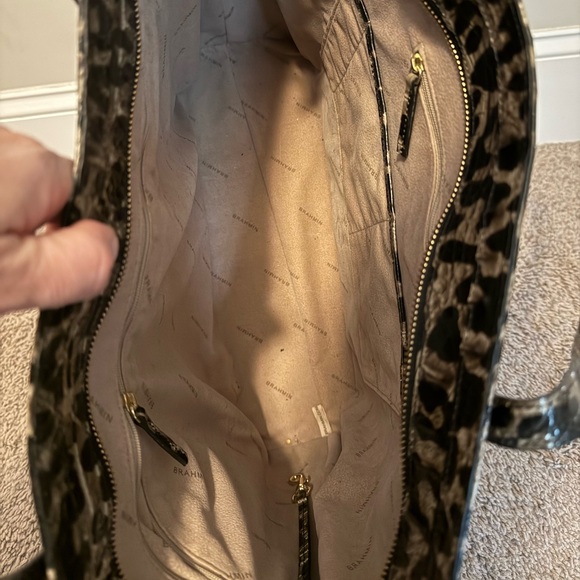 NWT Brahmin Snow Leopard Melbourne Misha - Picture 8 of 12